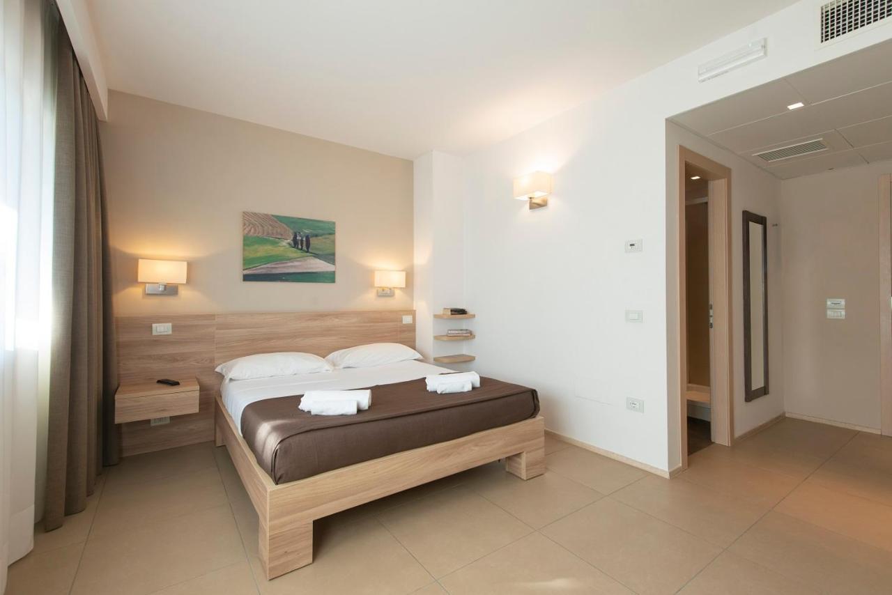 Hotel Dimorae Rooms And Suites - Apartments تْشيفيتانوفا ماركي الغرفة الصورة